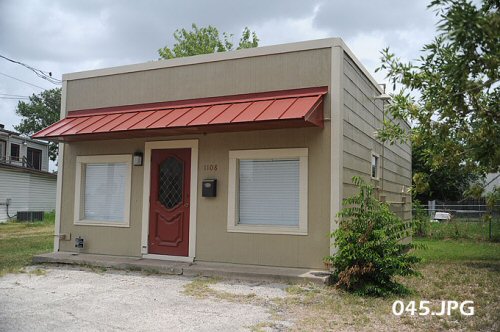 HARVEY'S BOX, 1108 N. JECKER STREET, VICTORIA, TEXAS