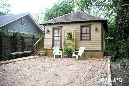 THE STABLE, 507 S. WILLIAM STREET, VICTORIA, TEXAS