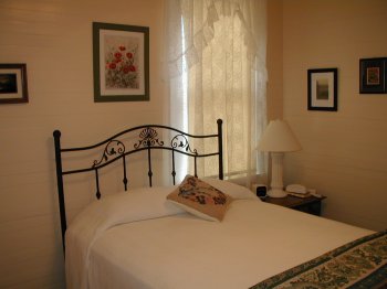 The Jacuzzi Cottage,The Inn On Main, Victoria, Texas