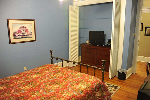 305 WILLIAM ST., VICTORIA, TEXAS